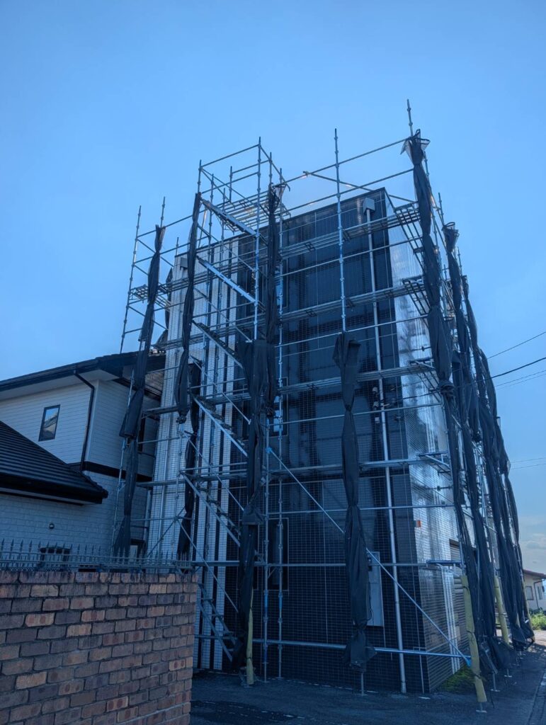 3階建て住宅 足場仮設工事